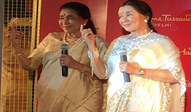Asha Bhosle Unveils Wax Statue At Madame Tussauds Delhi