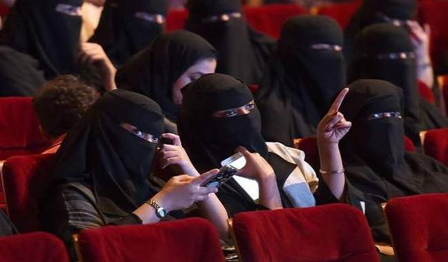Saudi to allow women into sports stadiums from 2018