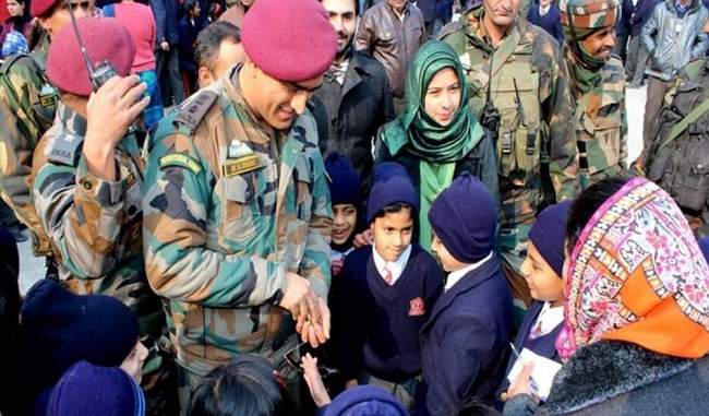 Focus on fitness: Dhoni to budding cricketers in Kashmir