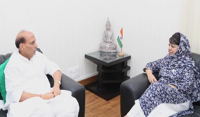 Mehbooba Mufti meets Rajnath Singh to dicsuss law and order situation in Jammu and Kashmir