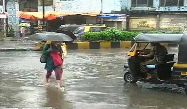 Rains continue to lash Mumbai metropolitan region for 4th day