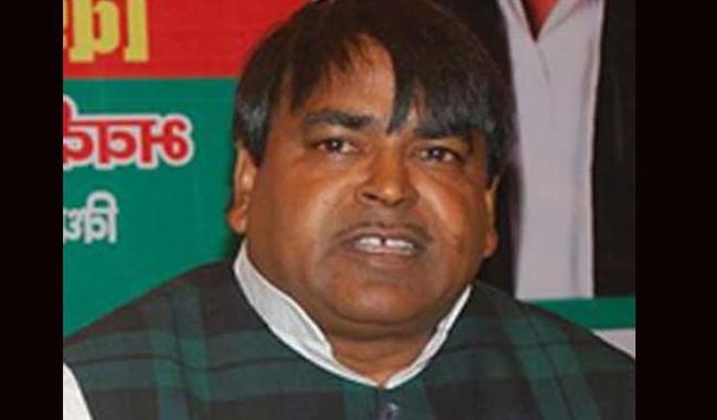 POCSO court frames charges against Gayatri Prajapati, six others in gang-rape case