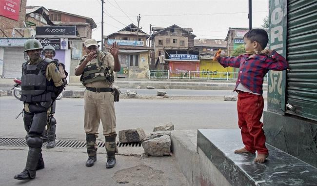 Restrictions in Srinagar Ahead of March by Separatists