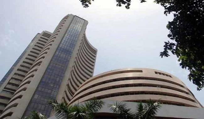 Nifty reclaims 9,900, Sensex surges 124 points, RIL leads rally on JioPhone launch