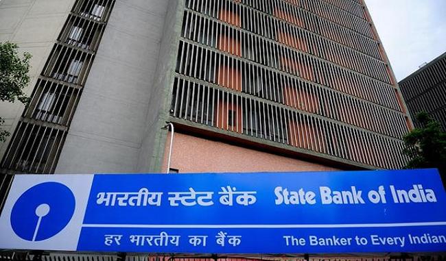 SBI cuts interest rate on savings deposit, 90% of customers to be hit hard