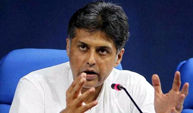 Manish Tewari insulted the public by calling the Prime Minister wrong