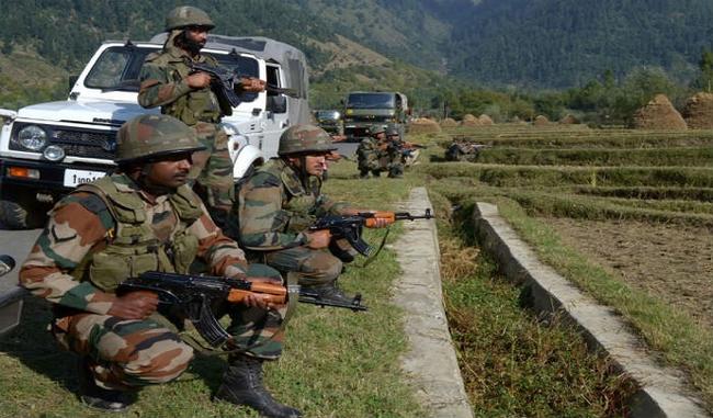 Pakistan targets forward posts along LoC in Poonch district with mortars