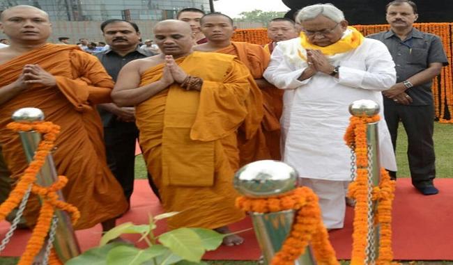 Chief Minister Nitish kumar worshipped in patan devi temple