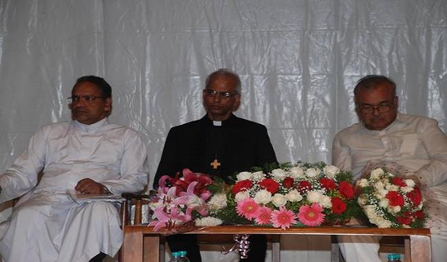I am grateful to my countrymen for their prayers: Father Tom