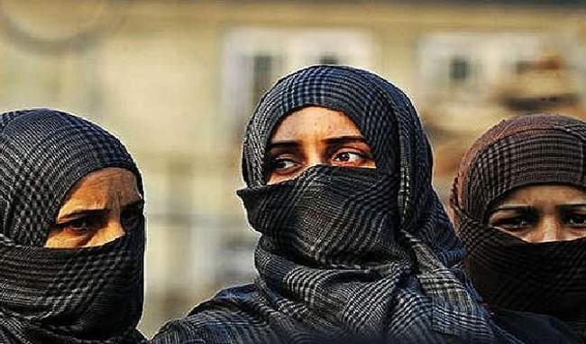 Triple talaq bill: Cong to consult other oppn parties before taking decision