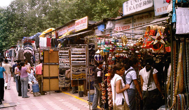 The best market for shopping is Delhi''s Janpath Market