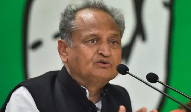 bjp-to-clarify-who-is-fighting-on-his-face-says-ashok-gehlot