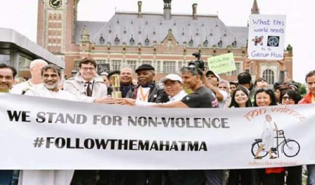 holland-organises-gandhi-march-to-mark-international-day-of-non-violence-in-netherlands