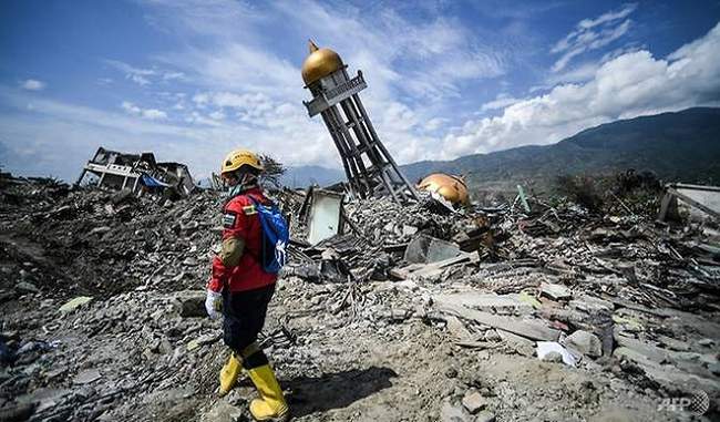 indonesia-quake-death-toll-nears-2-000-as-more-bodies-are-found