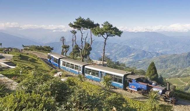 darjeeling-is-best-tourist-destination-of-eastern-india