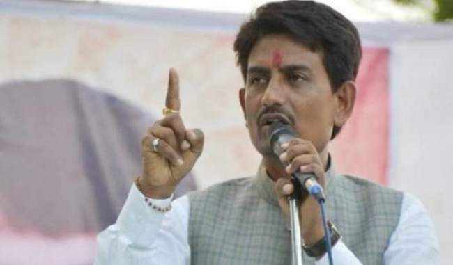 alpesh-thakor-claim-to-be-innocent-letter-written-to-up-chief-minister-of-up