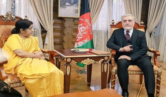 sushma-swaraj-talks-with-chief-executive-officer-of-afghanistan