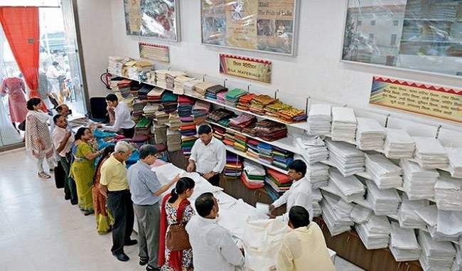 connaught-place-s-khadi-store-sees-record-rs-1-25cr-sale-in-a-single-day