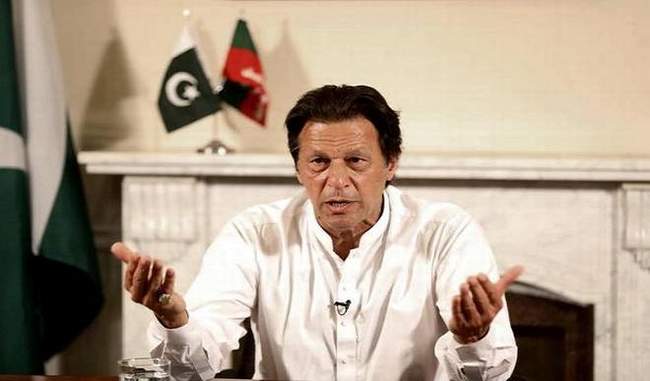 pakistani-prime-minister-warns-corrupt-leaders-will-go-to-jail