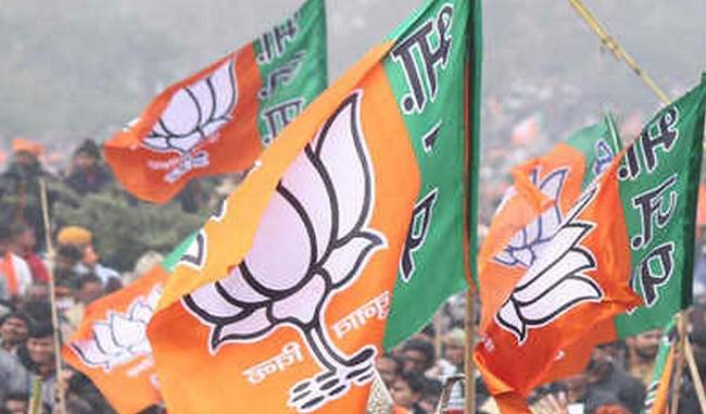 bjp-contemplating-to-field-more-muslim-candidates-in-bengal