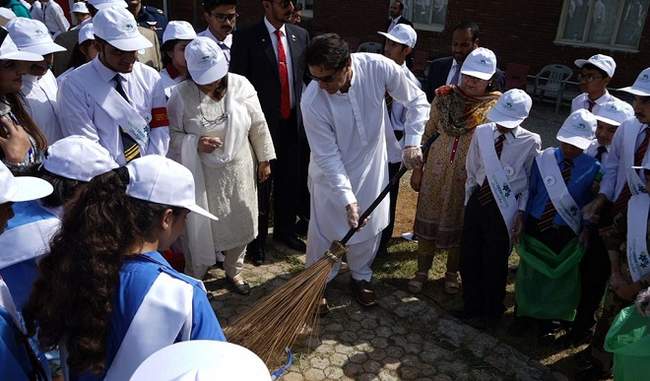 pm-imran-khan-vows-to-make-pakistan-cleaner-than-europe-in-five-years