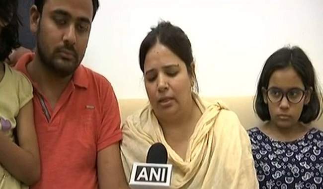 i-have-faith-in-our-state-government-says-vivek-tiwari-wife