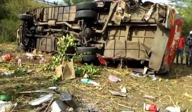 more-than-40-dead-in-kenya-bus-accident