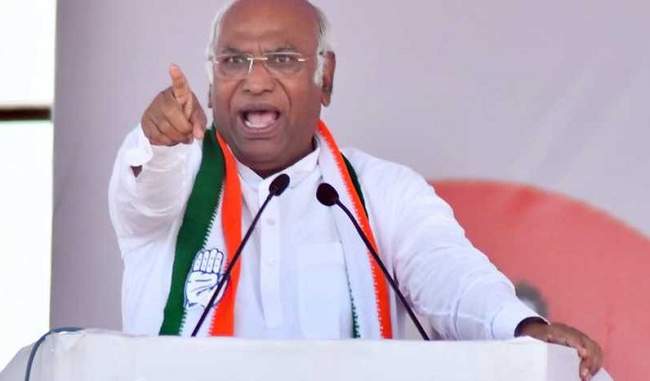 mallikarjun-kharge-for-cag-audit-of-demo-gst-defence-purchases