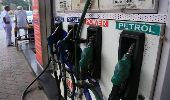 states-have-the-scope-for-reducing-fuel-prices-by-rs-4-60-says-experts