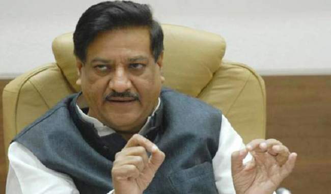 pm-is-responsible-for-the-ongoing-cbi-issue-says-prithviraj-chavan