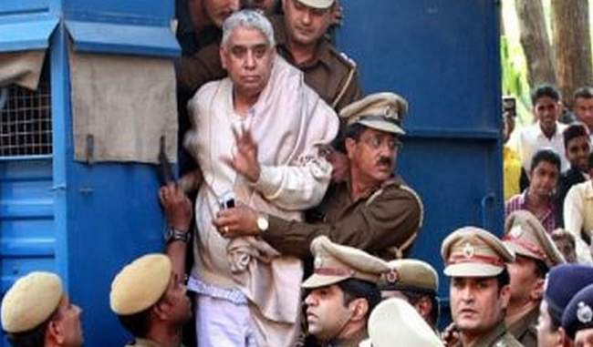 rampal-gets-another-life-term-for-murder-13-followers-also-sentenced