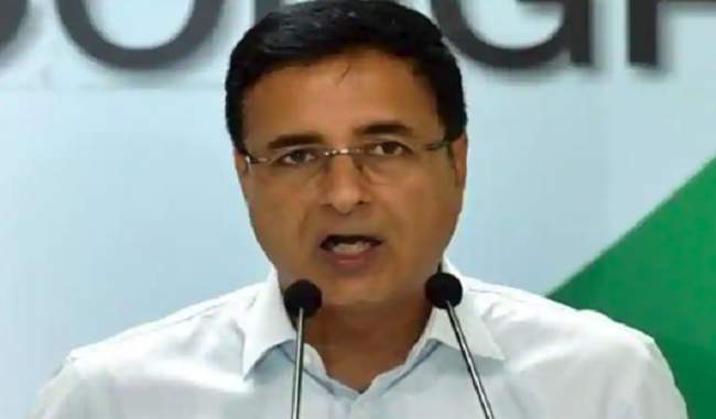 akbar-clears-stranded-in-charge-of-metoo-campaign-or-resigns-says-surjewala