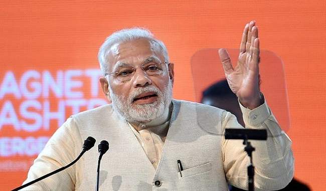 congress-politics-starts-from-a-family-and-ends-on-it-says-modi