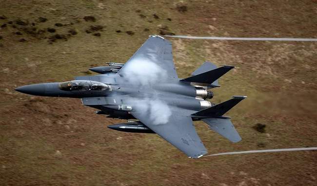 american-fighter-jet-crashes