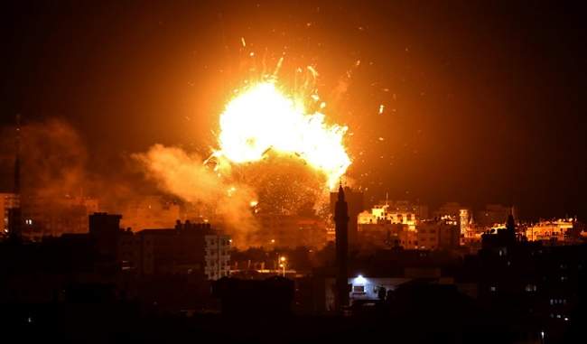 hamas-tv-building-collapses-in-israeli-air-strikes-in-gaza