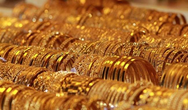 gold-prices-firm-from-over-one-month-low