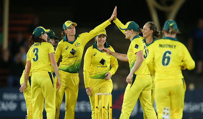australia-defeats-new-zealand-at-the-women-s-t20-world-cup