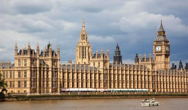 ब्रिटिश संसद ने यौन उत्पीड़न के आरोपी सदस्य के निलंबन पर लगाई रोक