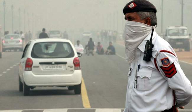 दिल्ली में प्रदूषण के कारण कुछ और हैं पर दोष हरियाणा, पंजाब के मत्थे लगता है
