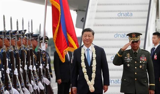 चीनी राष्ट्रपति शी चिनफिंग अपनी पहली फिलीपीन यात्रा पर पहुंचे