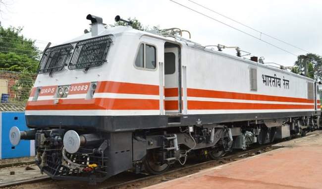 रेलवे सुधारों के लिए 2,700 करोड़ रुपये नयी वैश्विक निविदा जारी करेगा