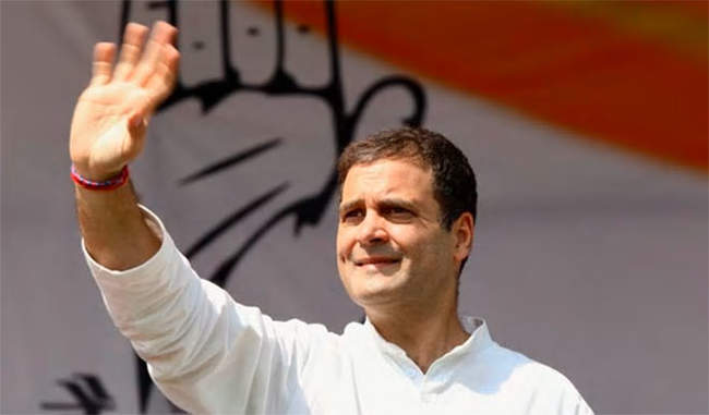 भारत के सभी चौकीदारों को बदनाम कर रहे हैं मोदी: राहुल गांधी