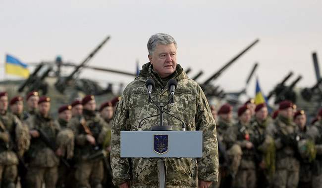 यूक्रेन की संसद ने सीमावर्ती क्षेत्रों में मार्शल लॉ लगाने को मंजूरी दी