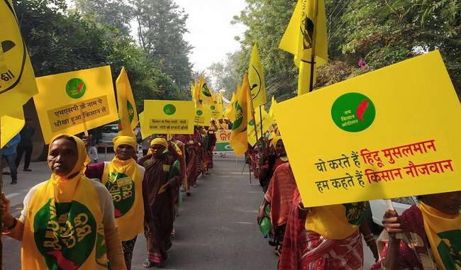 women-farmers-demanded-loan-waiver-in-kisan-march