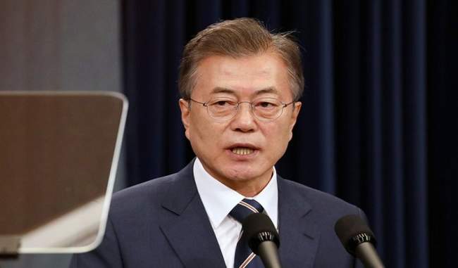दक्षिण कोरिया के राष्ट्रपति की लोकप्रियता में 50 प्रतिशत तक गिरावट: सर्वेक्षण