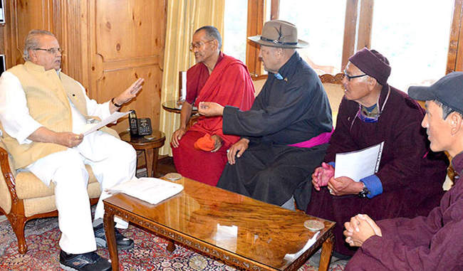 president-ladakh-buddhist-association-meets-governor-demands-union-territory-status