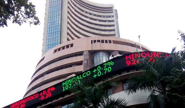 sensex-dips-to-572-points-by-selling-of-indigenous-foreign-institutions