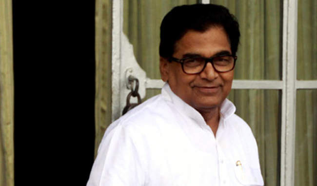 ram-gopal-yadav-says-election-bell-threatens-bjp