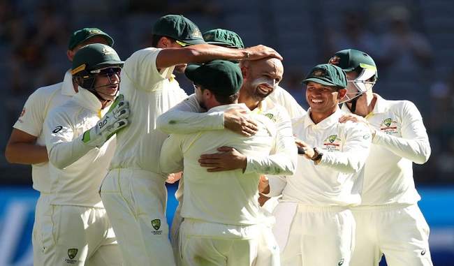 india-s-112-for-five-wickets-australia-win-on-the-threshold