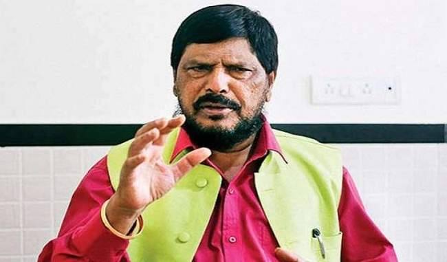 there-is-no-alternative-to-narendra-modi-for-the-next-10-years-says-ramdas-athawale